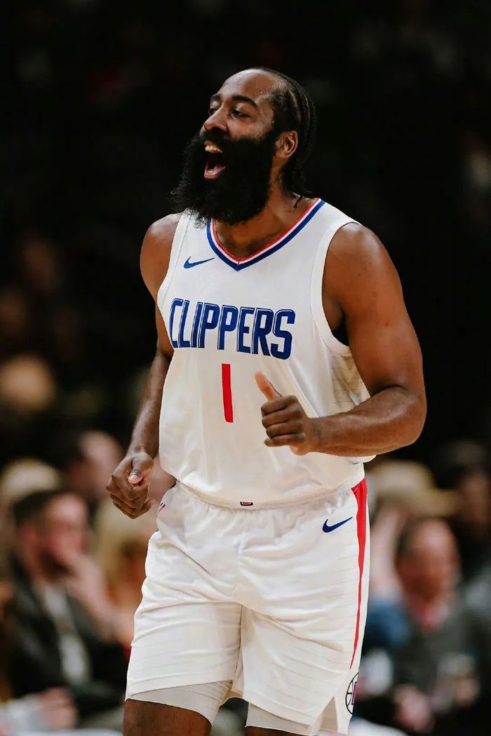 常会先由招 常会先由招